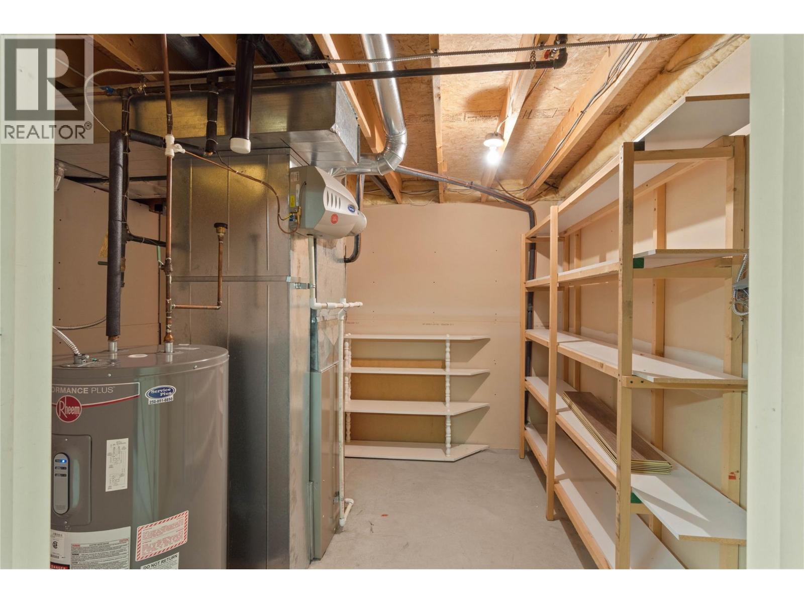 2022 Pacific Way Unit# 27, Kamloops, British Columbia  V1S 1T1 - Photo 35 - 10369171
