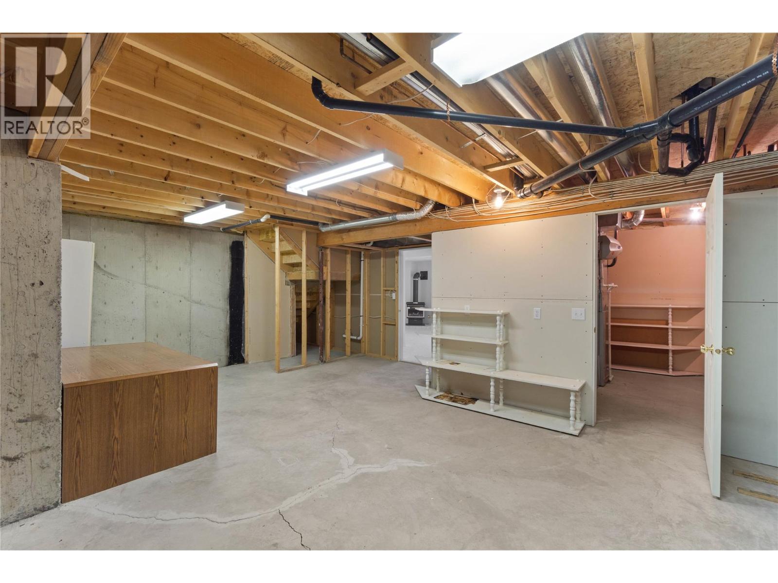 2022 Pacific Way Unit# 27, Kamloops, British Columbia  V1S 1T1 - Photo 36 - 10369171
