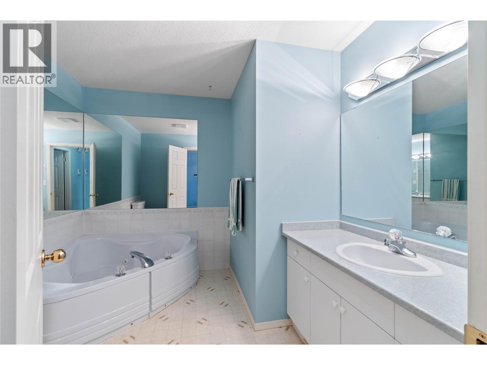 2022 Pacific Way Unit# 27, Kamloops, British Columbia  V1S 1T1 - Photo 8 - 10369171