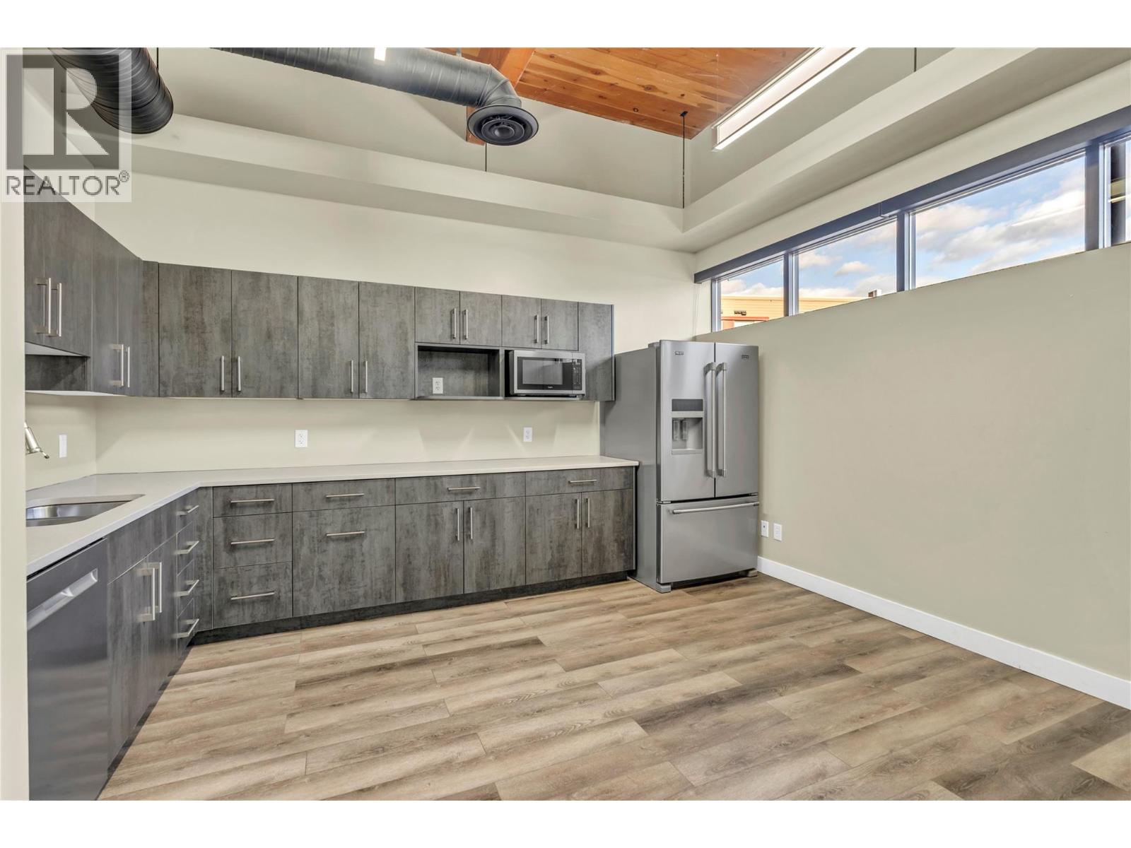 284 Main Street Unit# 210, Penticton, British Columbia  V2A 5B2 - Photo 18 - 10369231