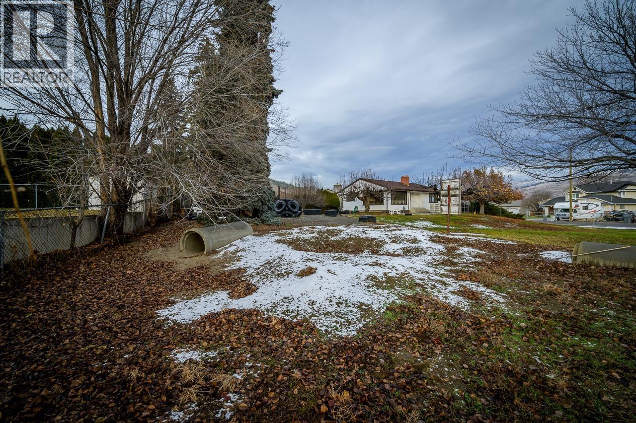 864 Wawn Road, Kamloops, British Columbia  V2B 6N3 - Photo 5 - 10369000