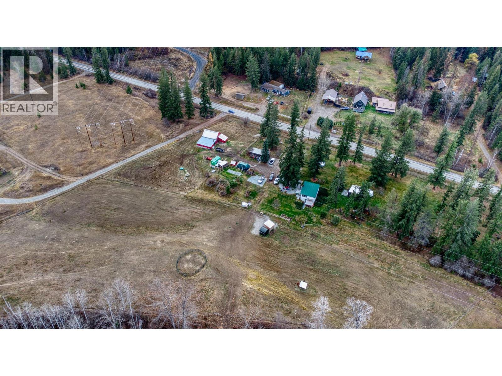 1385 6 Highway, Cherryville, British Columbia  V0E 2G1 - Photo 14 - 10369161