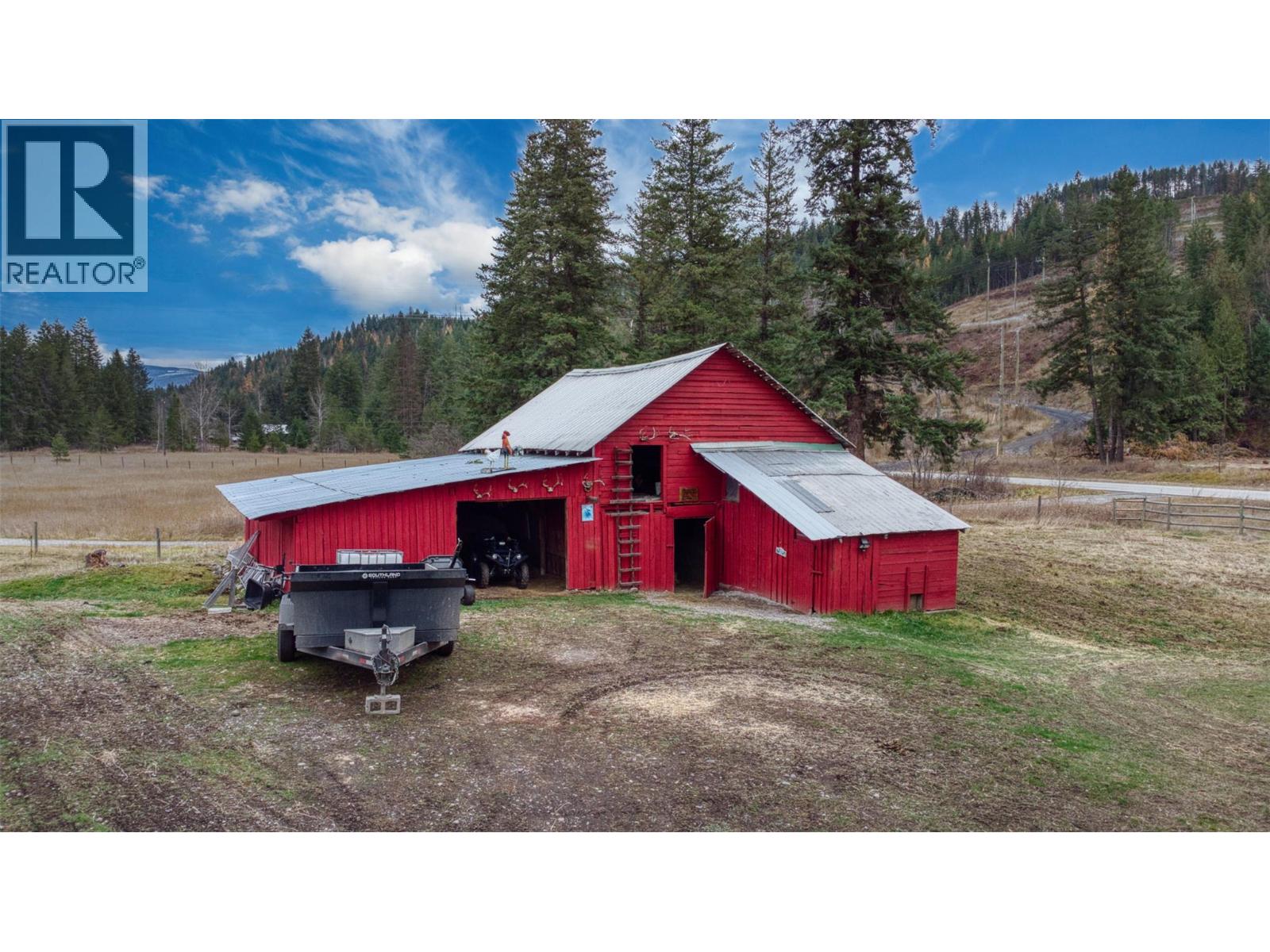 1385 6 Highway, Cherryville, British Columbia  V0E 2G1 - Photo 18 - 10369161