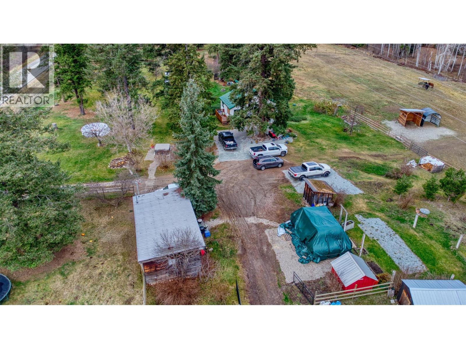 1385 6 Highway, Cherryville, British Columbia  V0E 2G1 - Photo 26 - 10369161