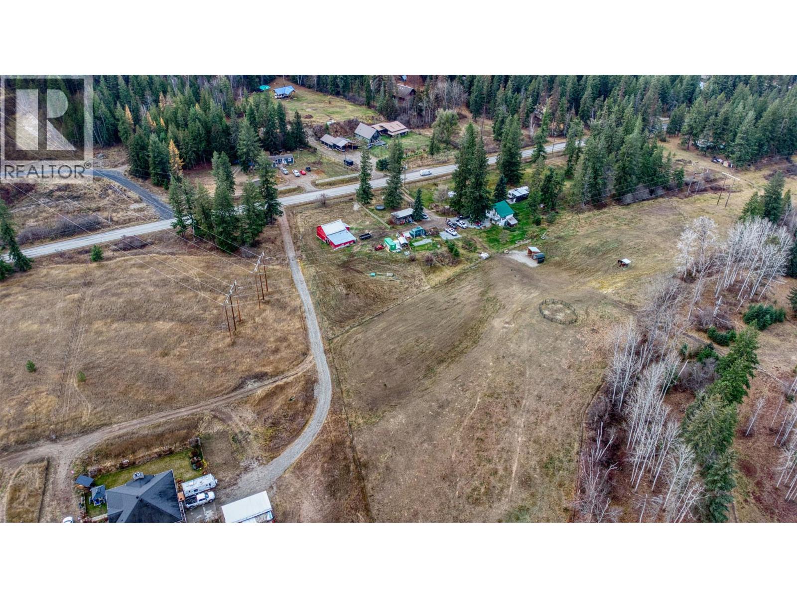 1385 6 Highway, Cherryville, British Columbia  V0E 2G1 - Photo 3 - 10369161