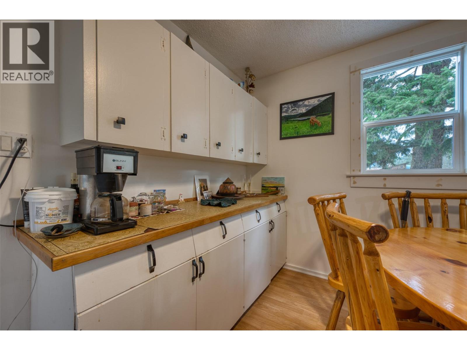 1385 6 Highway, Cherryville, British Columbia  V0E 2G1 - Photo 39 - 10369161