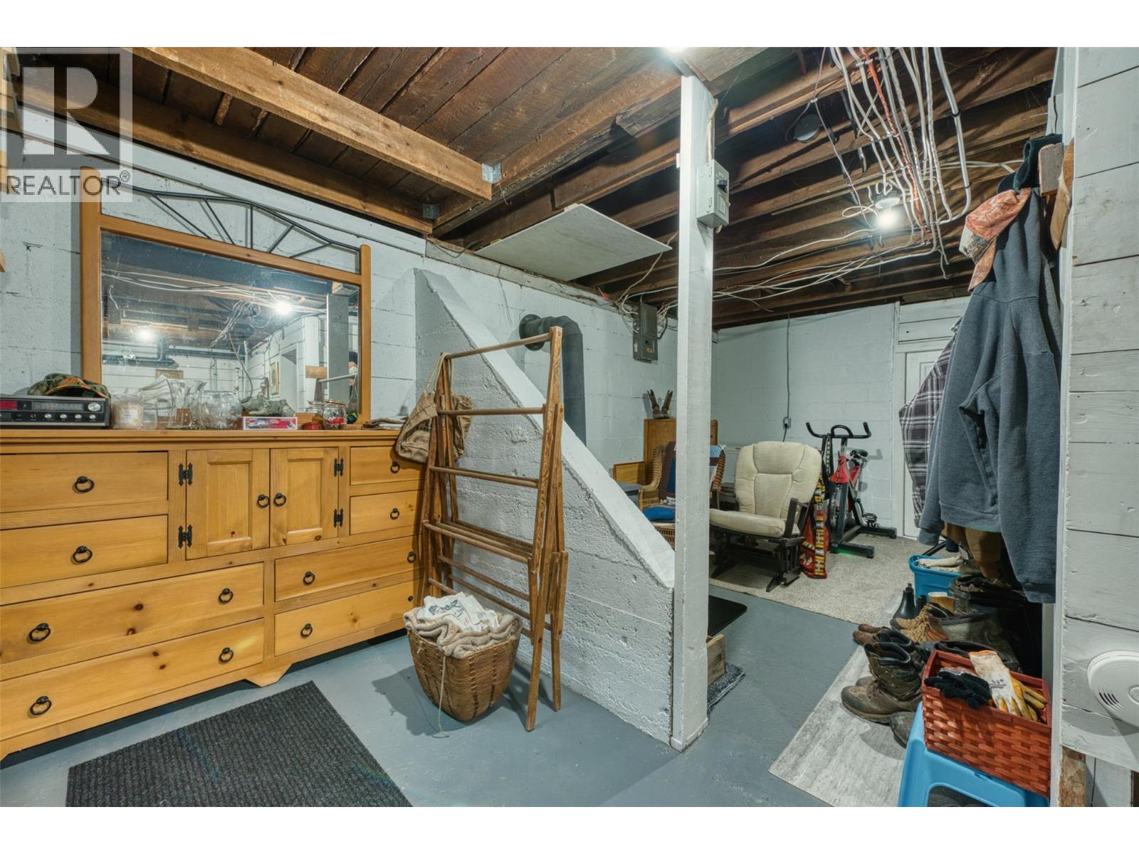 1385 6 Highway, Cherryville, British Columbia  V0E 2G1 - Photo 47 - 10369161