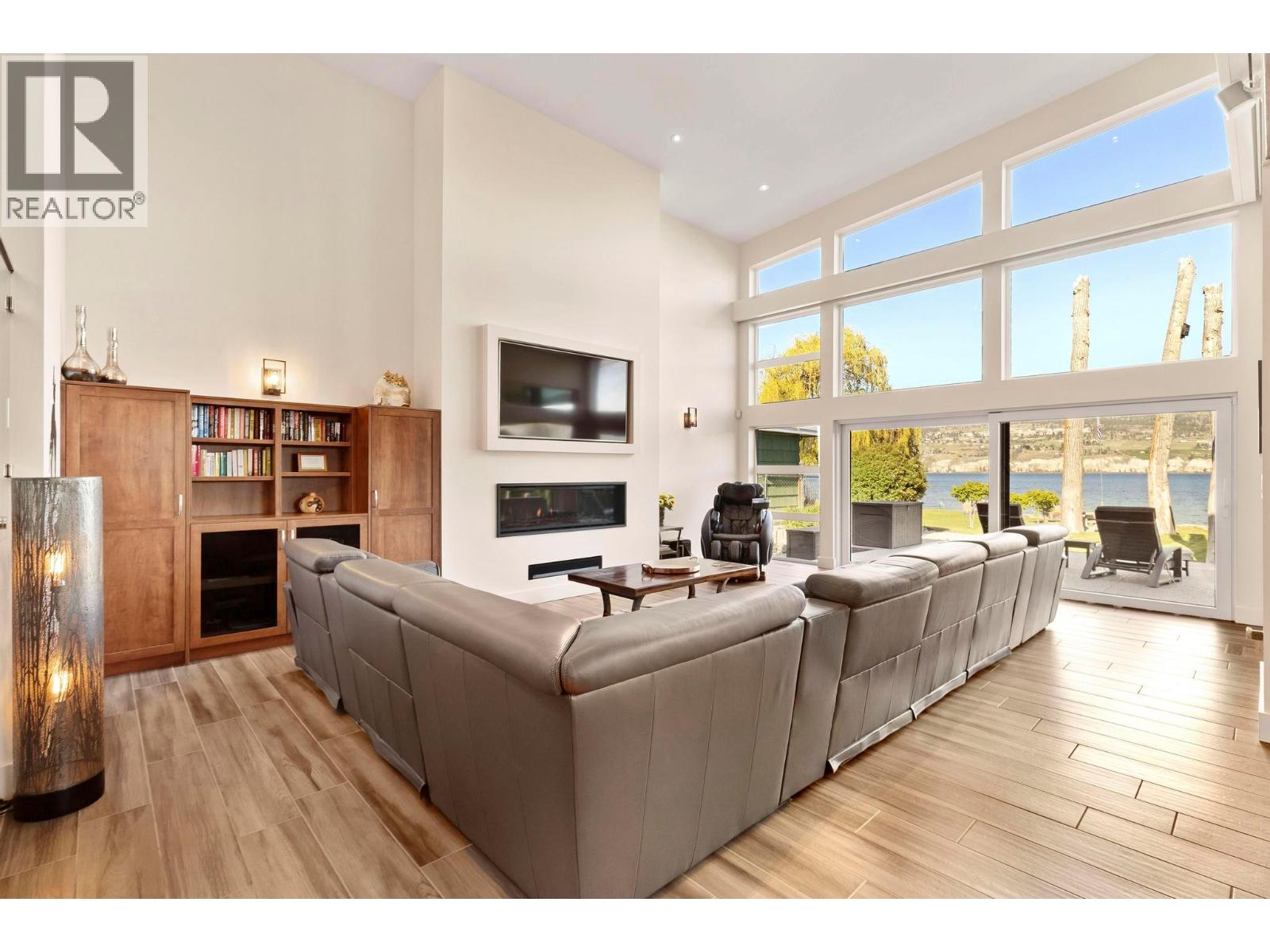 704 Stonor Street, Summerland, British Columbia  V0H 1Z9 - Photo 11 - 10369159