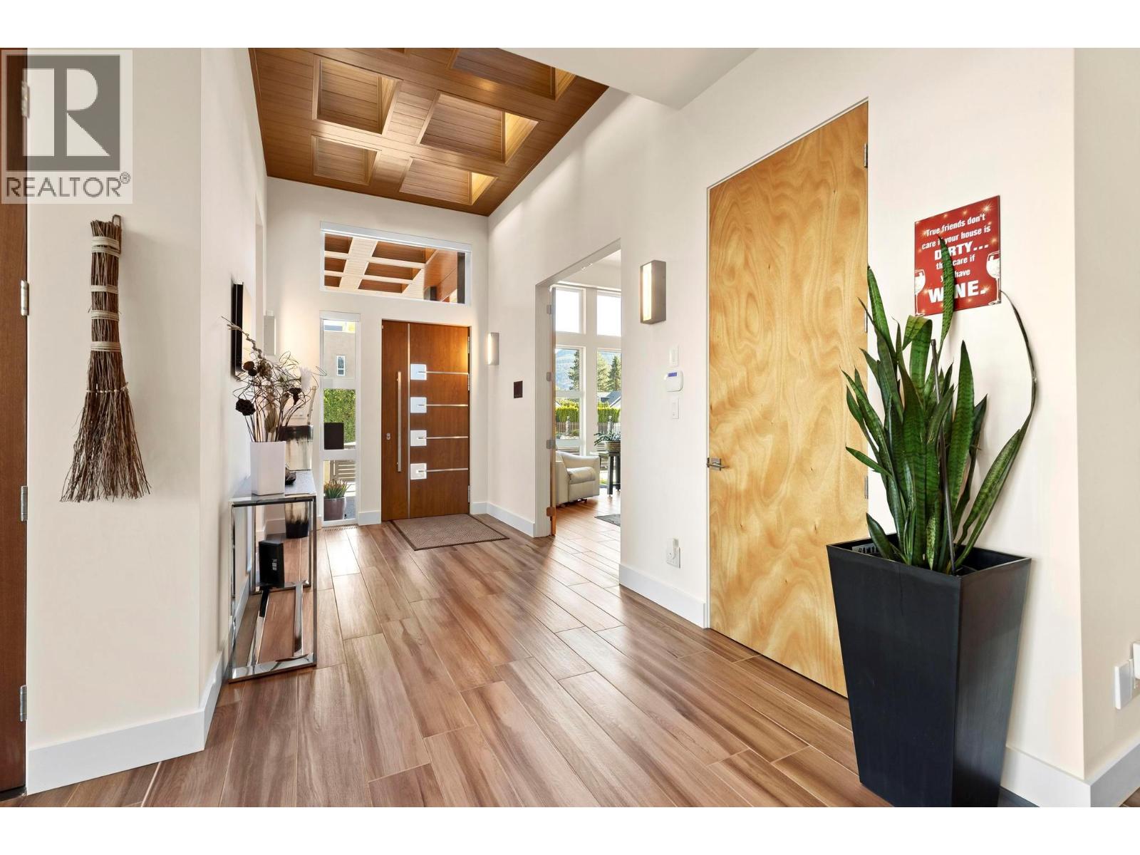 704 Stonor Street, Summerland, British Columbia  V0H 1Z9 - Photo 18 - 10369159