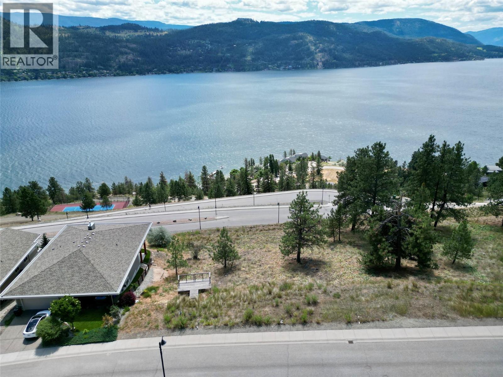 8816 Stonington Road, Vernon, British Columbia  V1H 2K8 - Photo 3 - 10369312