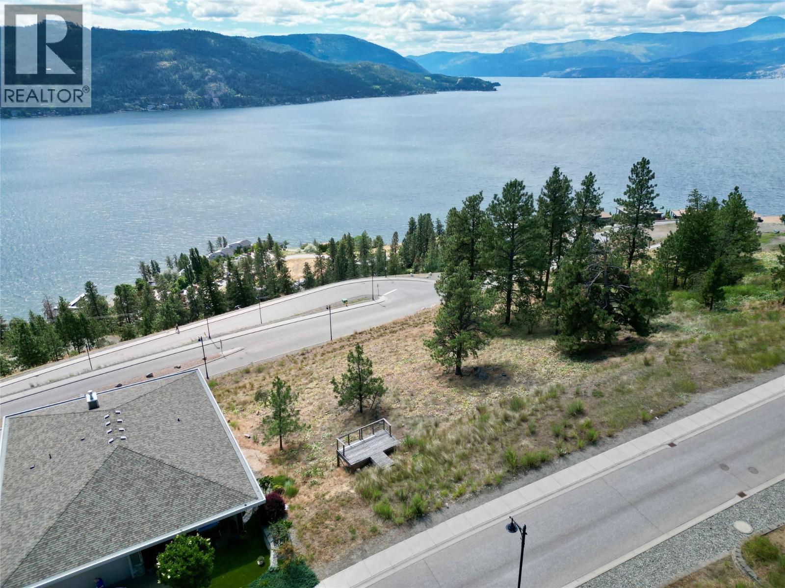 8816 Stonington Road, Vernon, British Columbia  V1H 2K8 - Photo 4 - 10369312