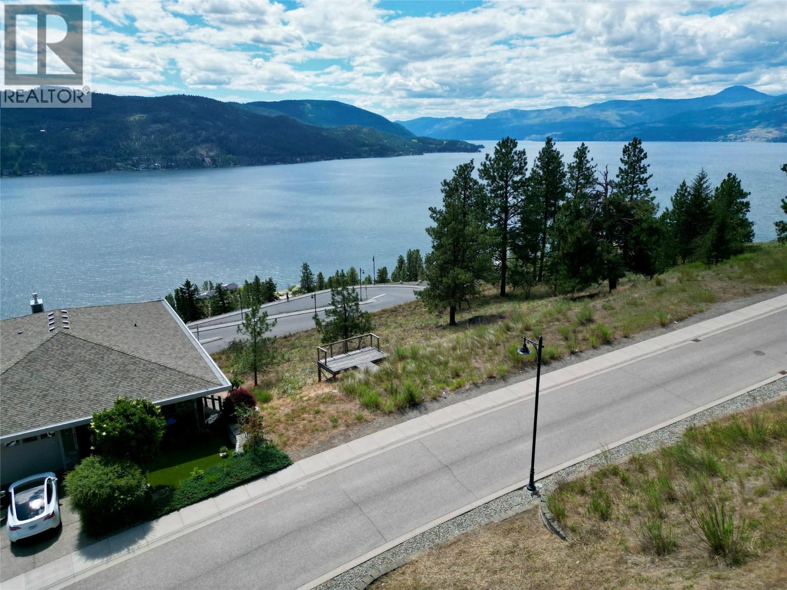 8816 Stonington Road, Vernon, British Columbia  V1H 2K8 - Photo 5 - 10369312