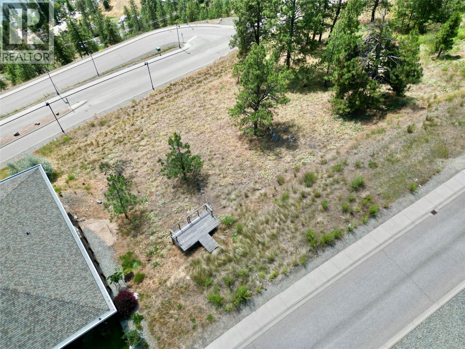8816 Stonington Road, Vernon, British Columbia  V1H 2K8 - Photo 6 - 10369312