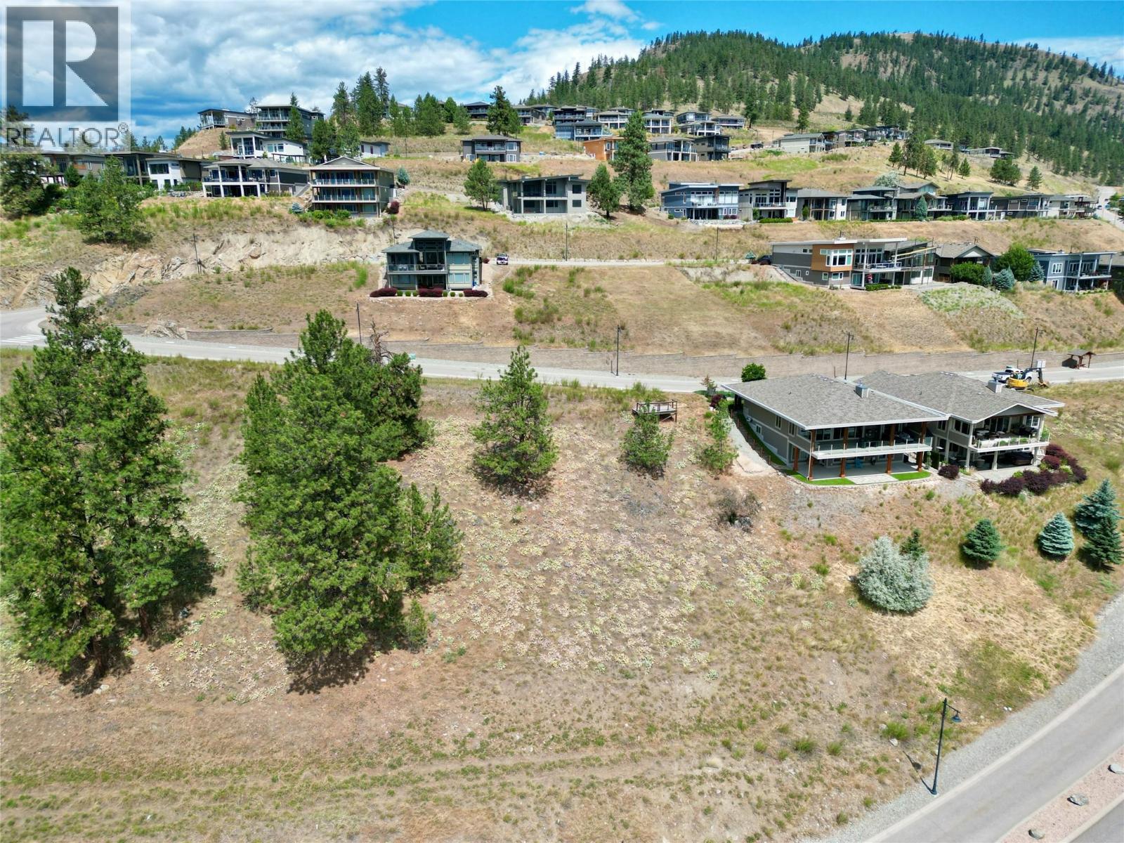8816 Stonington Road, Vernon, British Columbia  V1H 2K8 - Photo 8 - 10369312