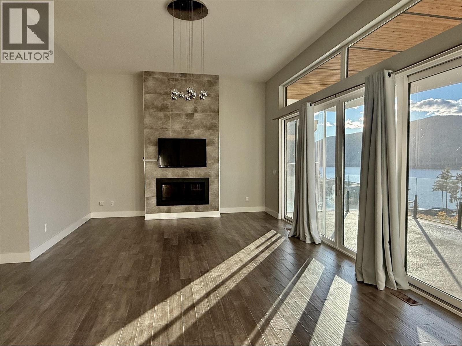 3567 Mckinley Beach Drive, Kelowna, British Columbia  V1V 3G2 - Photo 4 - 10366664
