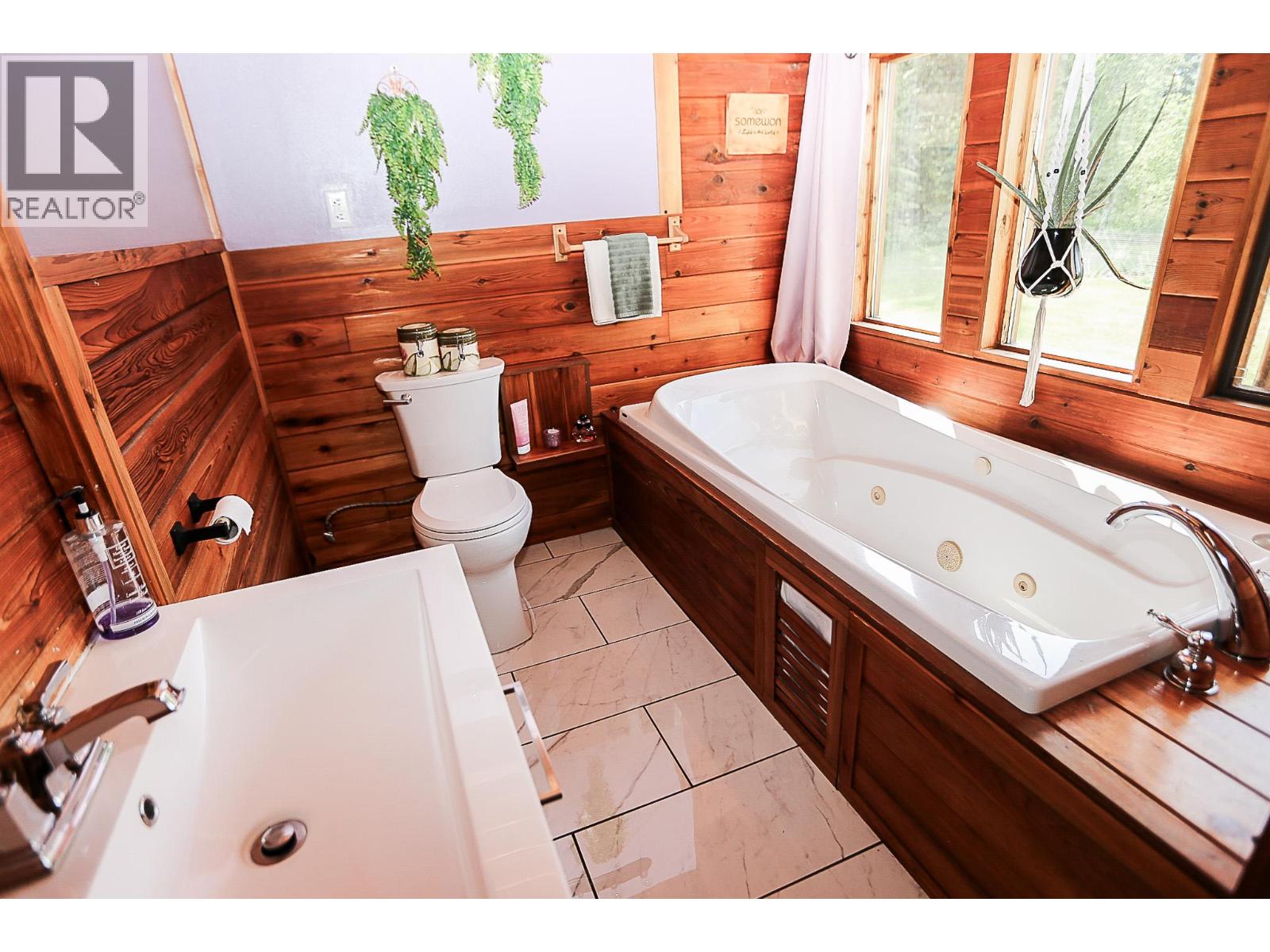 1133 Caroline Road, Clearwater, British Columbia  V0E 1N0 - Photo 19 - 10369356