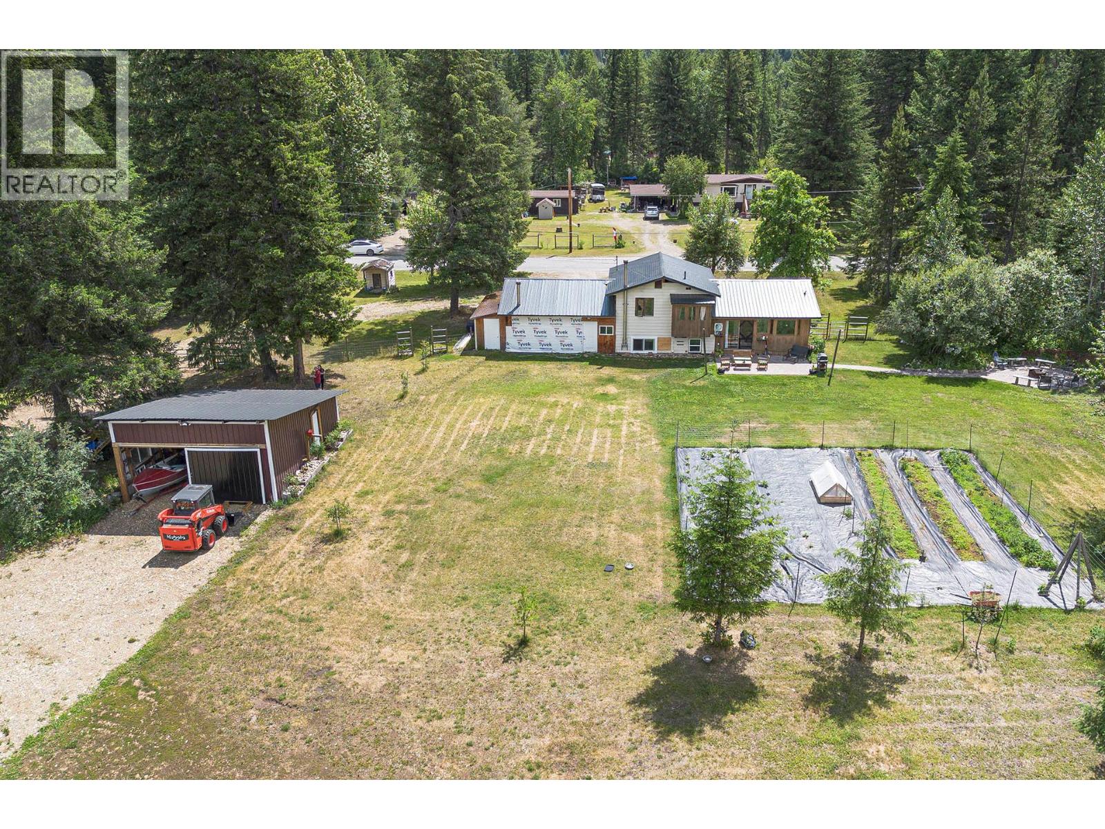 1133 Caroline Road, Clearwater, British Columbia  V0E 1N0 - Photo 36 - 10369356