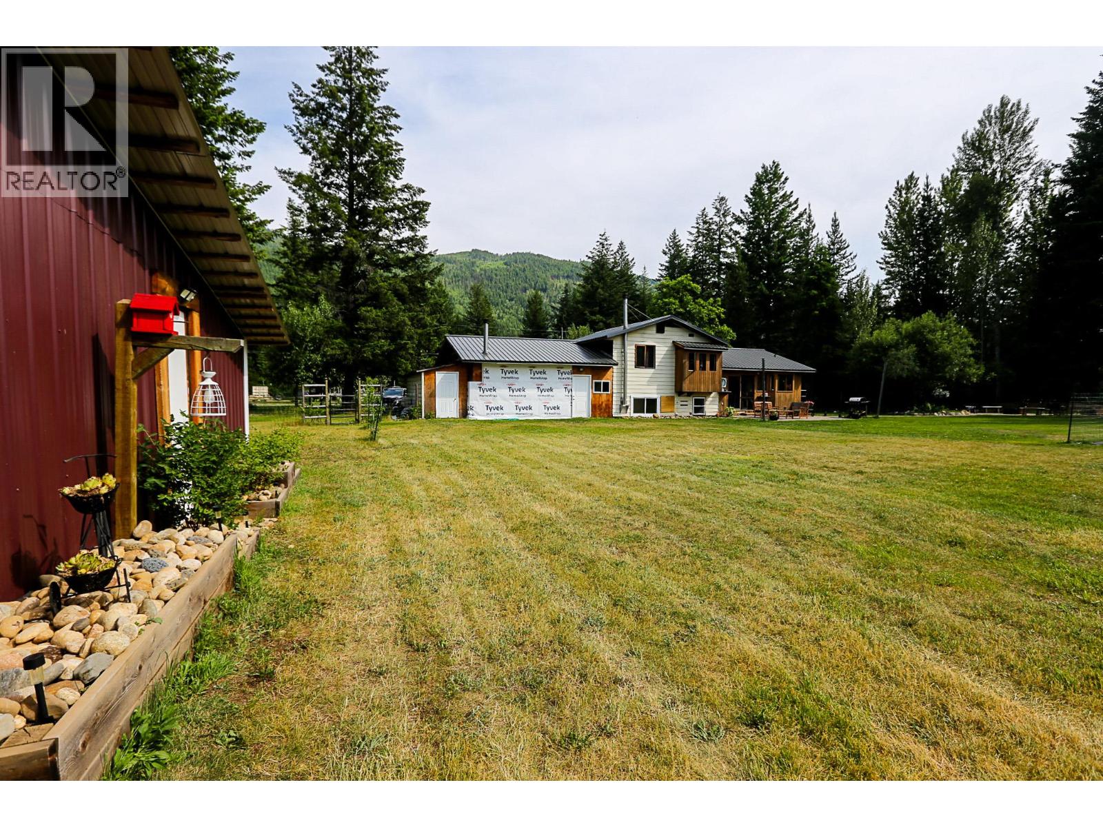 1133 Caroline Road, Clearwater, British Columbia  V0E 1N0 - Photo 37 - 10369356