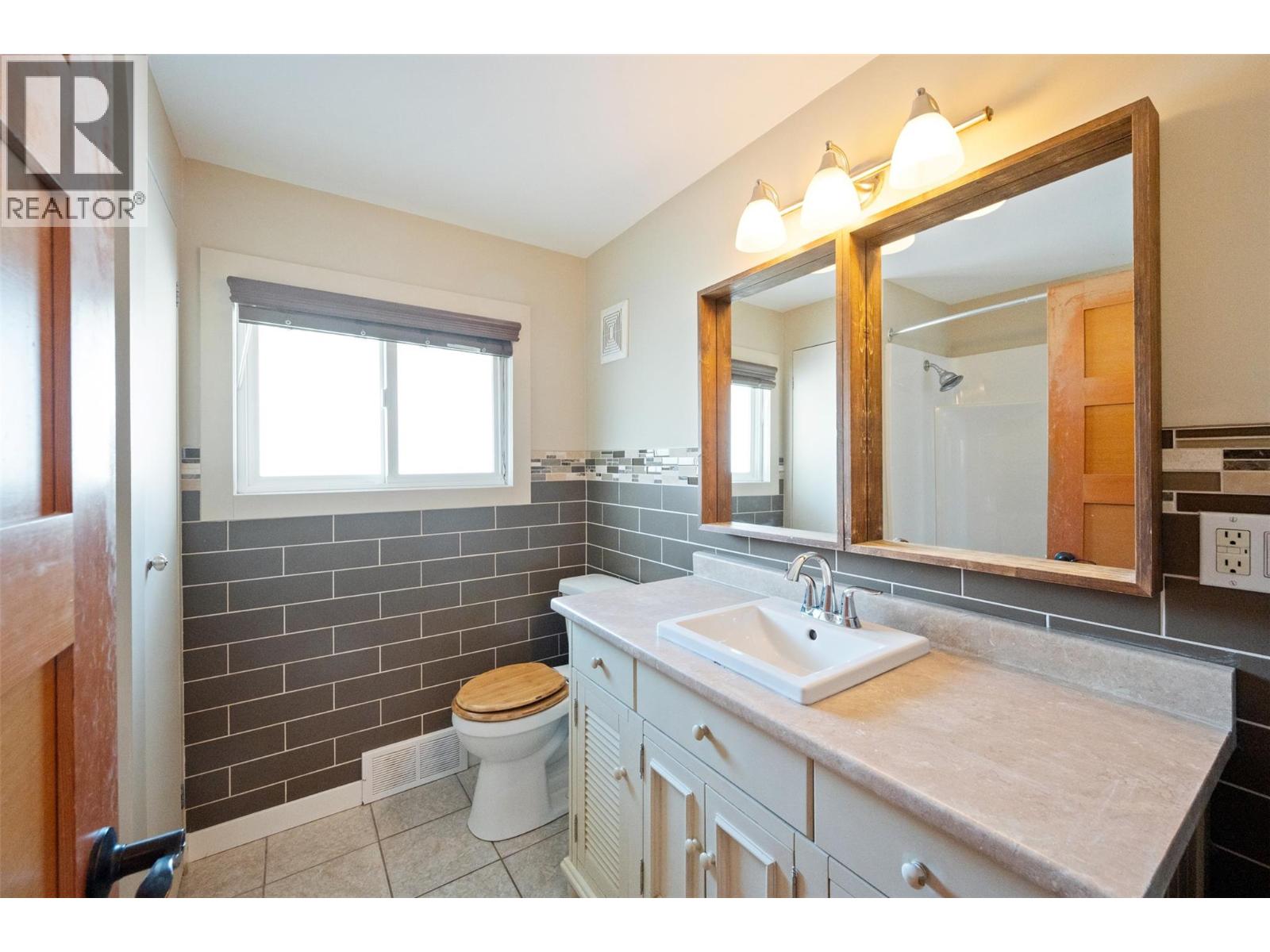 901 Newton Drive, Penticton, British Columbia  V2A 8Z4 - Photo 14 - 10369256