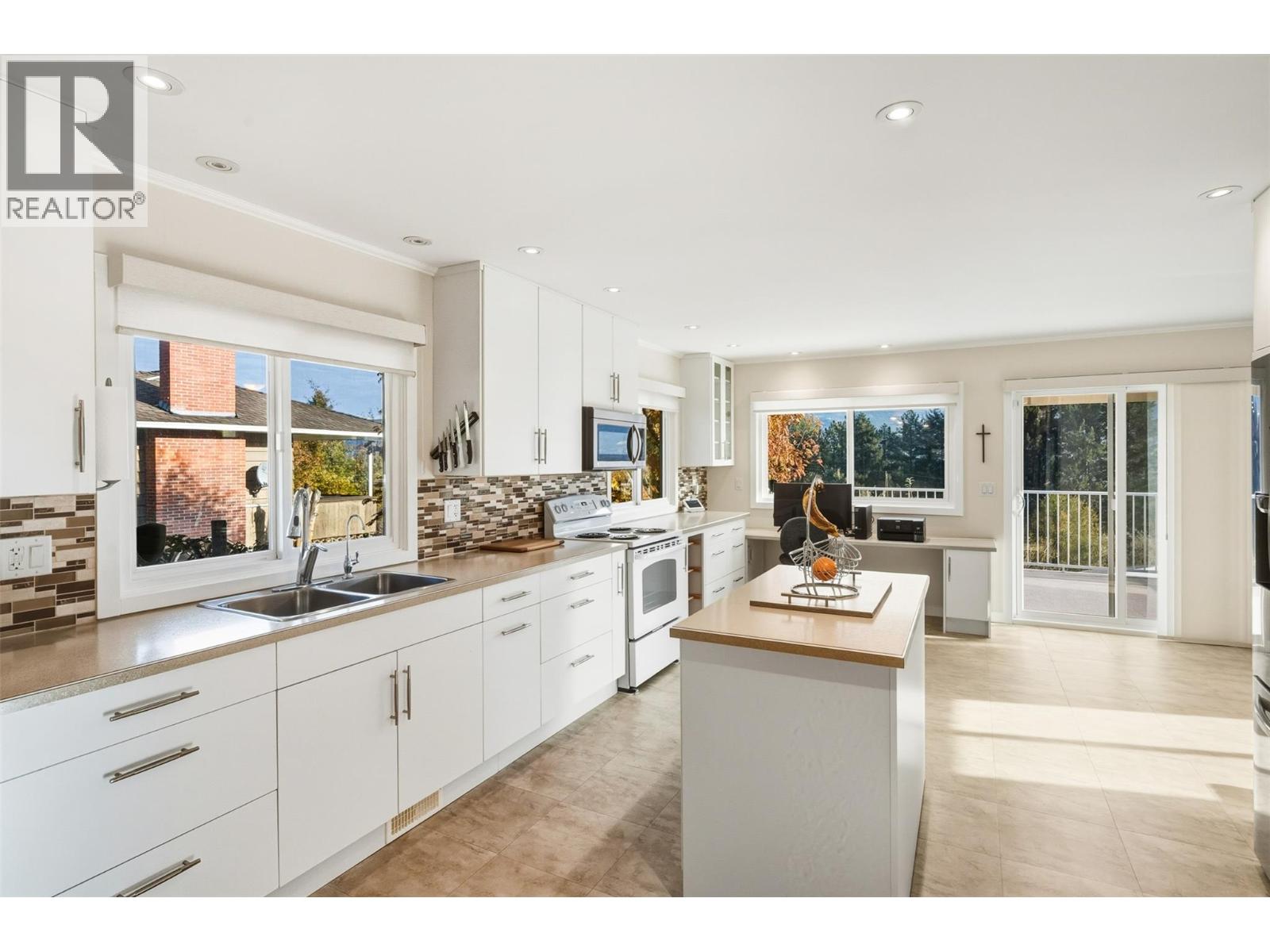 901 Newton Drive, Penticton, British Columbia  V2A 8Z4 - Photo 31 - 10369256