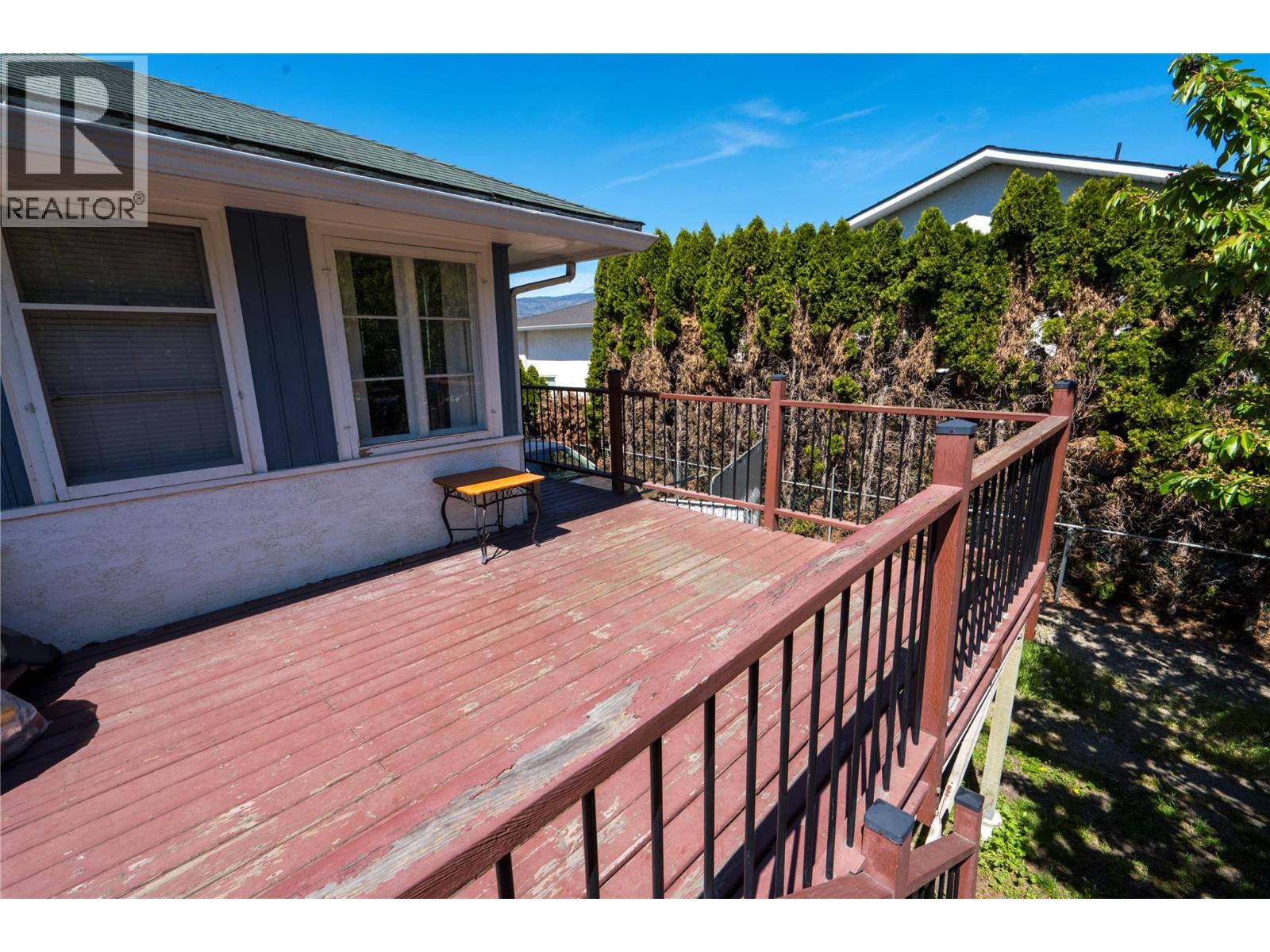 3095 Gordon Drive, Kelowna, British Columbia  V1W 3R1 - Photo 11 - 10369376