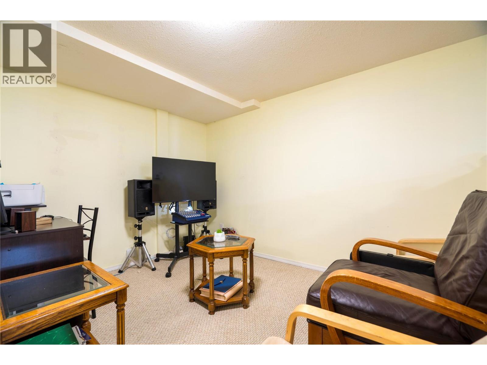 3095 Gordon Drive, Kelowna, British Columbia  V1W 3R1 - Photo 14 - 10369376