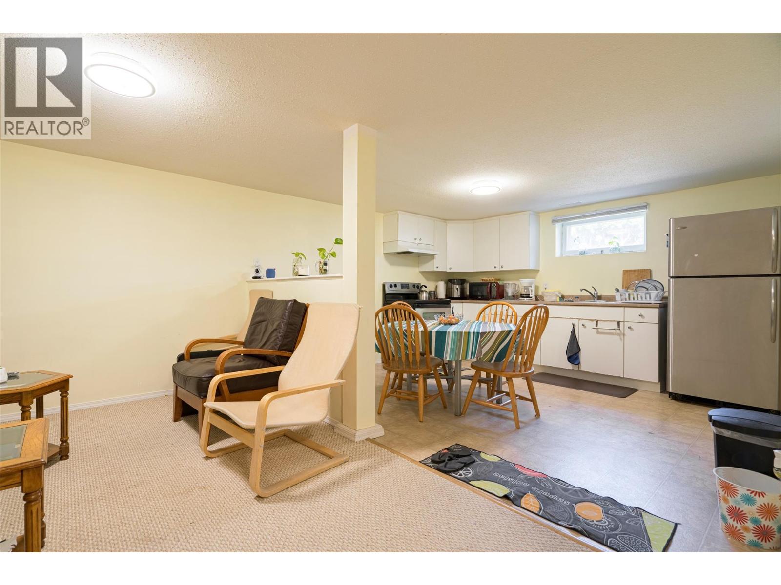 3095 Gordon Drive, Kelowna, British Columbia  V1W 3R1 - Photo 15 - 10369376