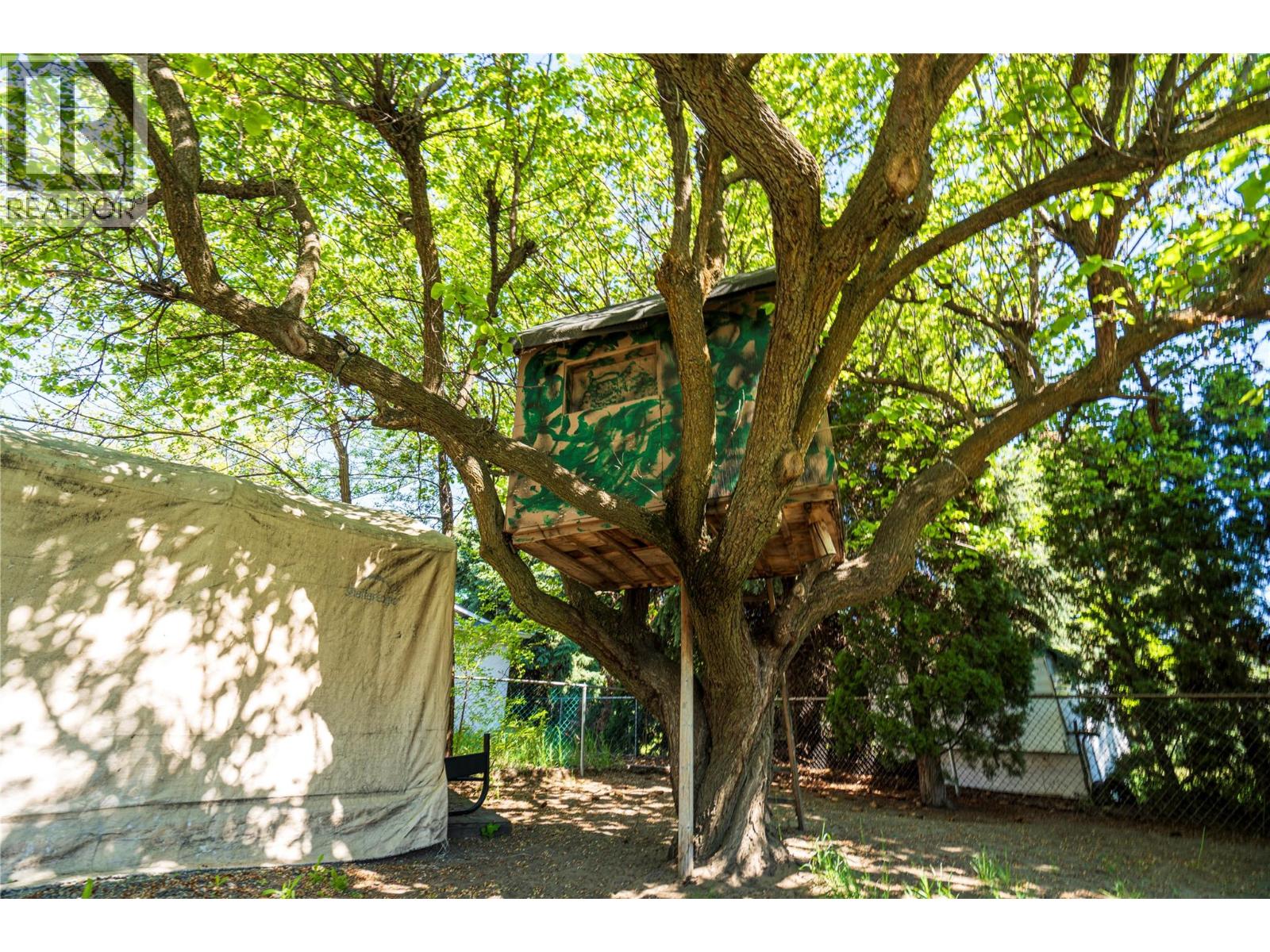 3095 Gordon Drive, Kelowna, British Columbia  V1W 3R1 - Photo 22 - 10369376