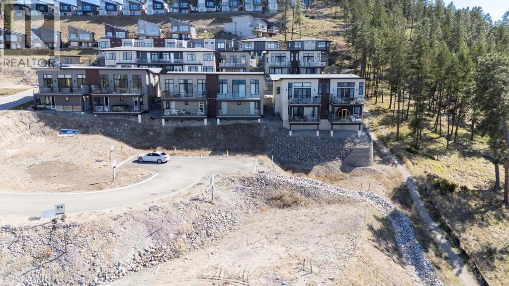 3284 Aspen Lane, Kelowna, British Columbia  V1V 0G8 - Photo 3 - 10369378