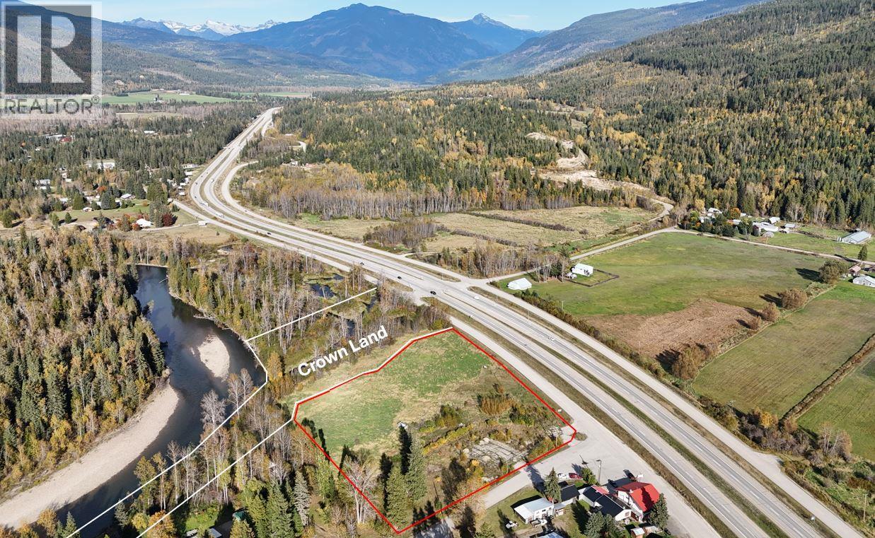 3785 Malakwa Road, Malakwa, British Columbia  V0E 0C4 - Photo 6 - 10369423