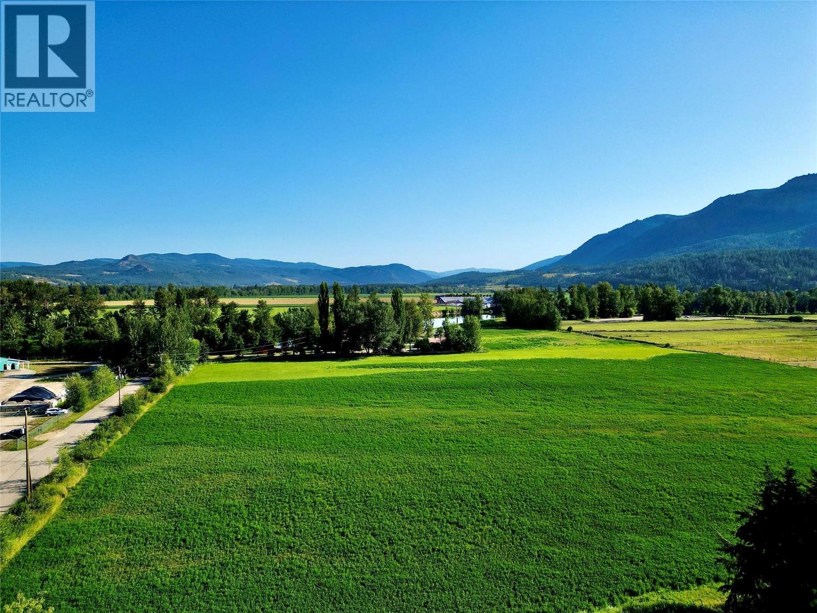 2233 Heitman Street, Enderby, British Columbia  V0E 1V2 - Photo 7 - 10369443