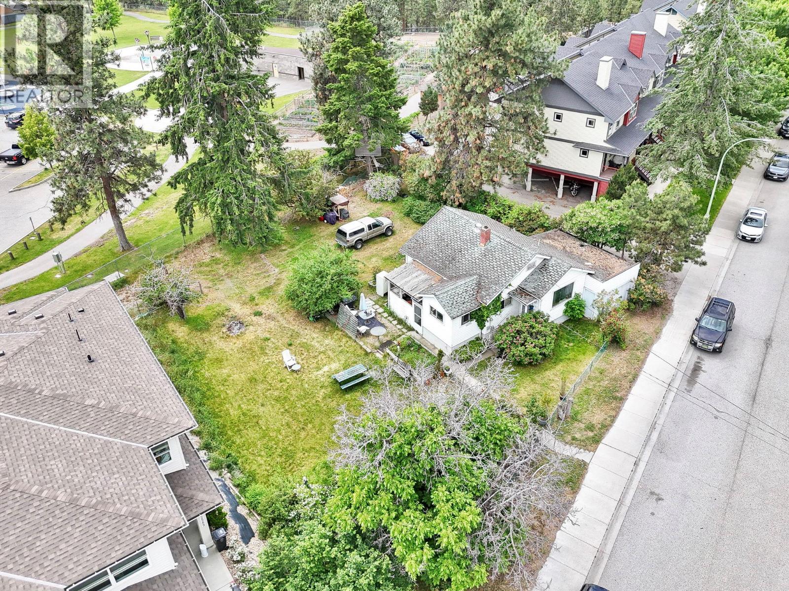 2571 & 2573 Hebert Road, West Kelowna, British Columbia  V4T 2J6 - Photo 15 - 10369433