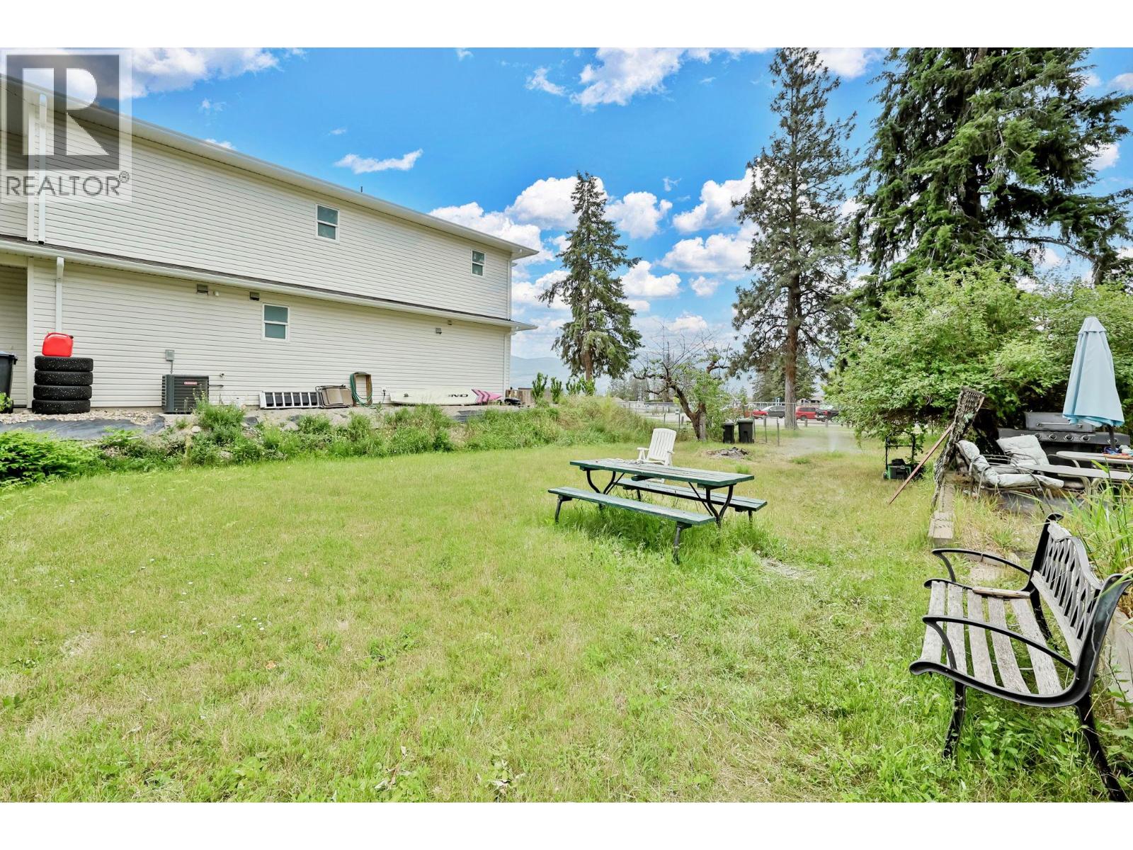2571 & 2573 Hebert Road, West Kelowna, British Columbia  V4T 2J6 - Photo 5 - 10369433