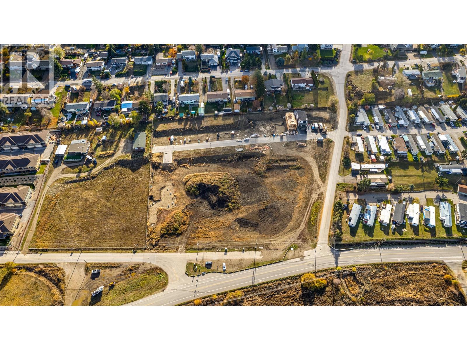 6758 Okanagan Avenue, Vernon, British Columbia  V1H 1M2 - Photo 6 - 10369400