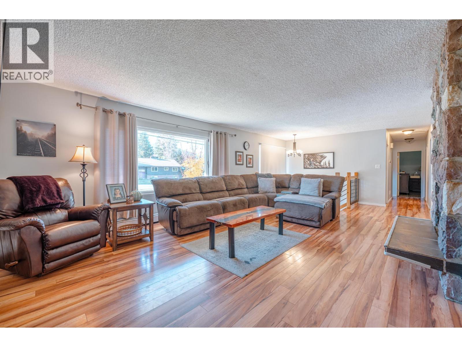 1840 Airport Way, Revelstoke, British Columbia  V0E 2S1 - Photo 14 - 10367127