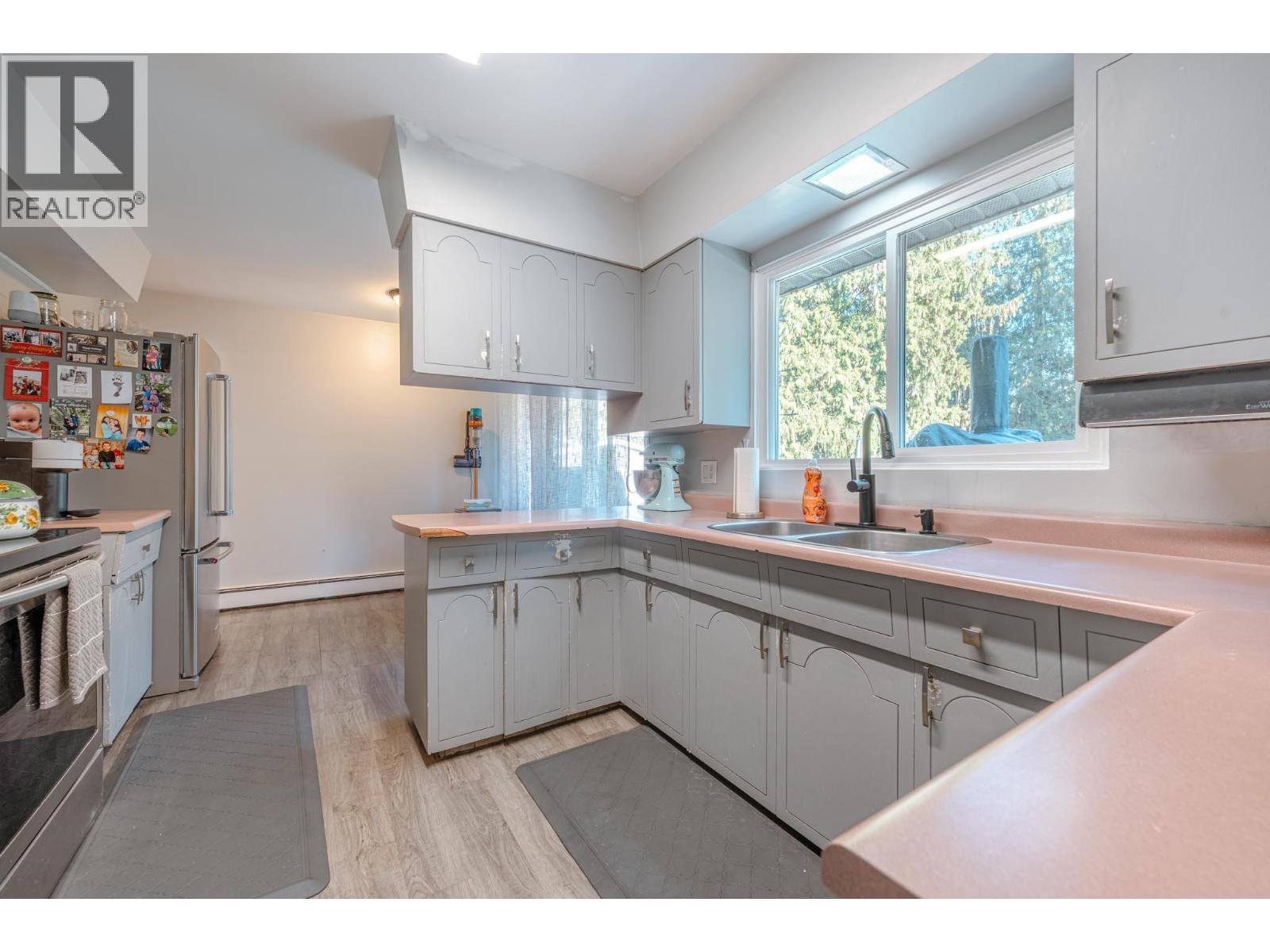 1840 Airport Way, Revelstoke, British Columbia  V0E 2S1 - Photo 16 - 10367127