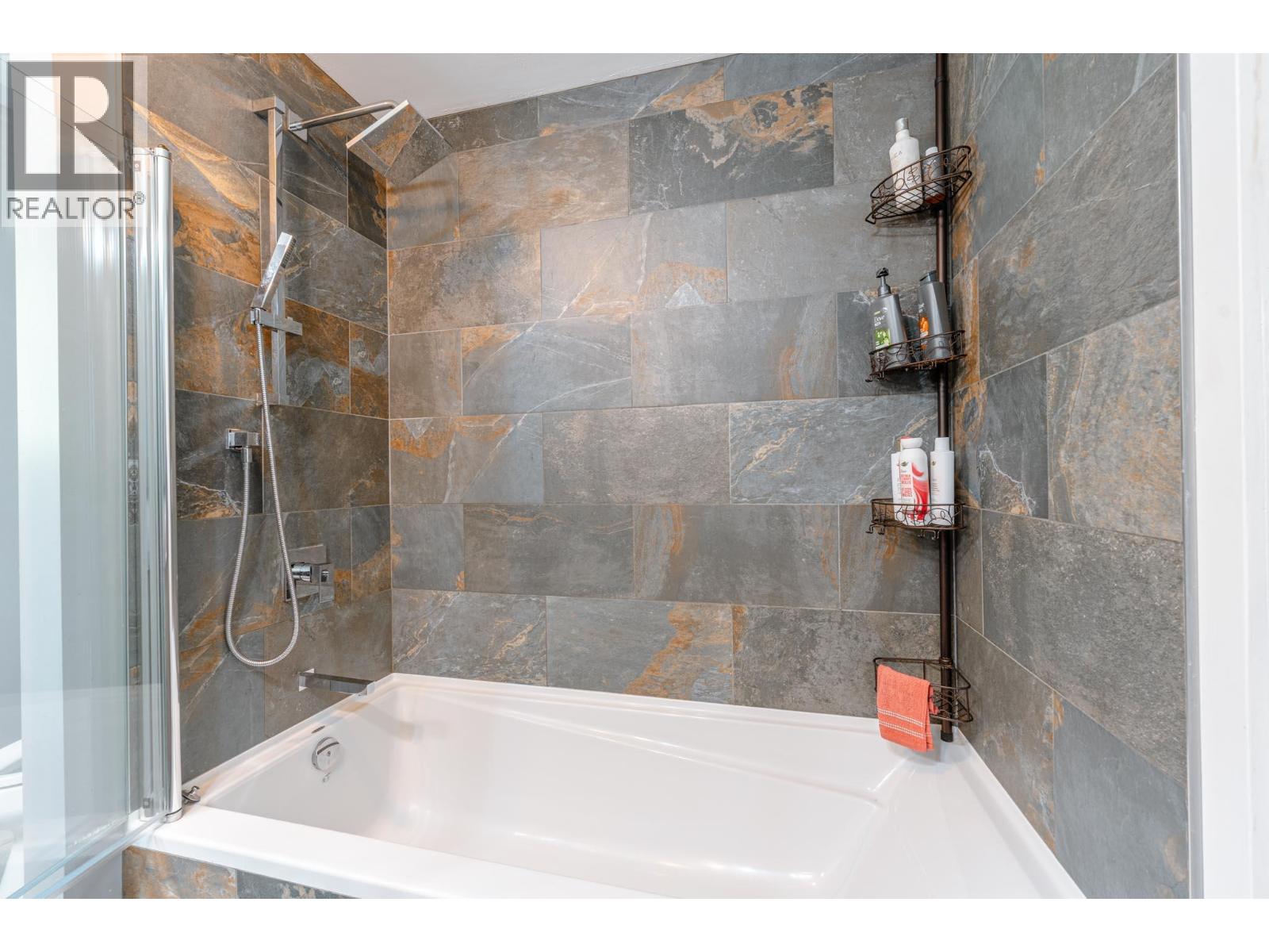 1840 Airport Way, Revelstoke, British Columbia  V0E 2S1 - Photo 23 - 10367127