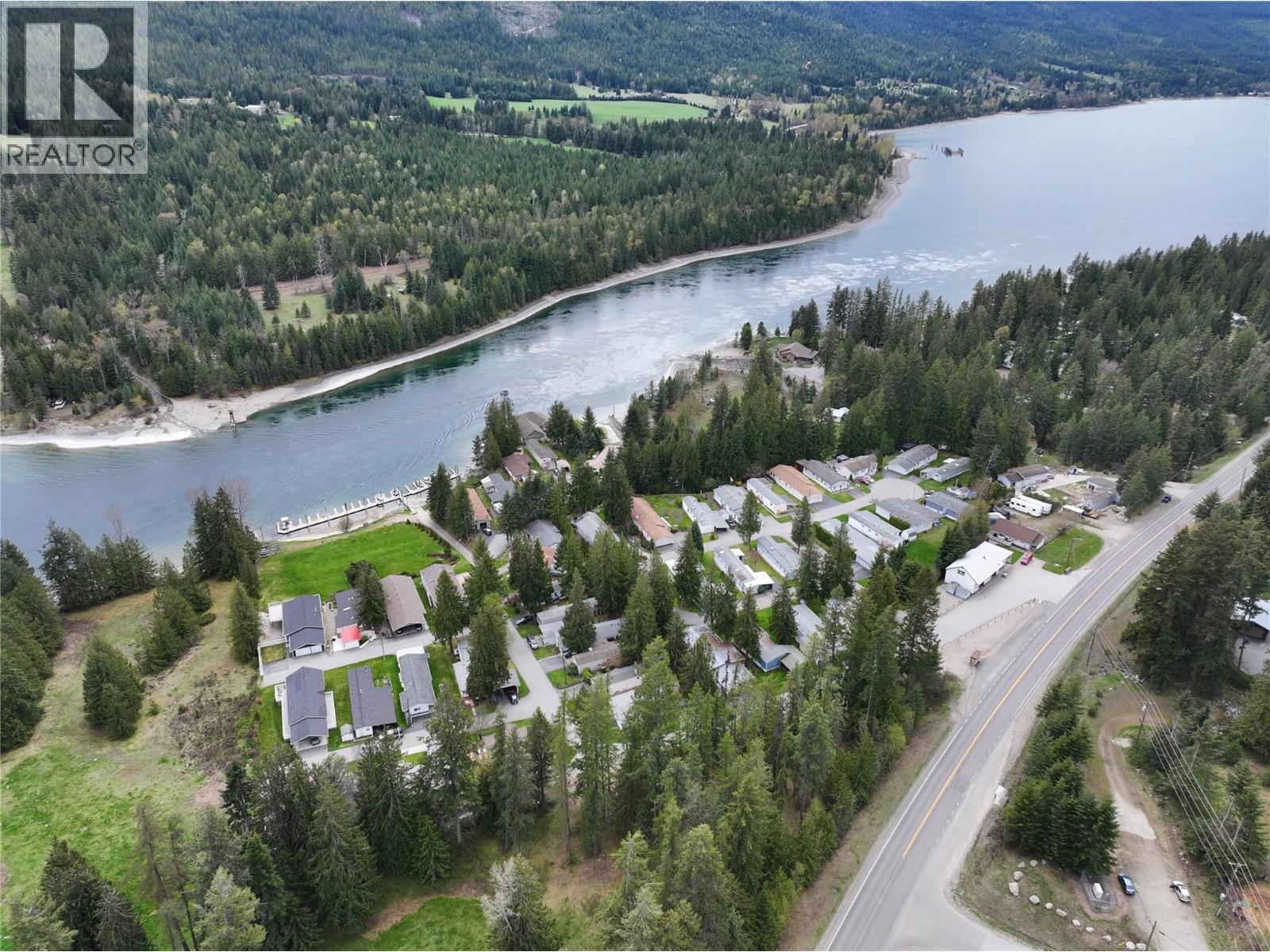 7126 3a Highway, Nelson, British Columbia  V1L 6S3 - Photo 3 - 10369482