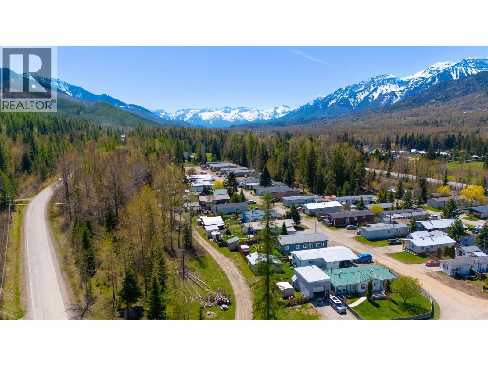 9773 Stephenson Road, Hosmer, British Columbia  V0B 1M5 - Photo 14 - 10369487