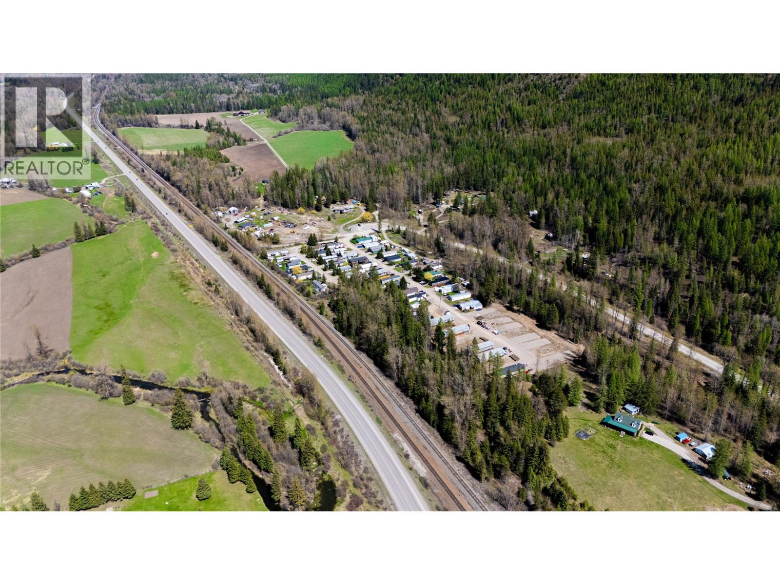 9773 Stephenson Road, Hosmer, British Columbia  V0B 1M5 - Photo 20 - 10369487