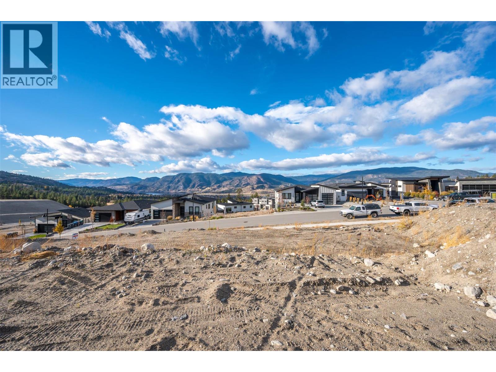 1084 Antler Drive, Penticton, British Columbia  V2A 0C9 - Photo 4 - 10368947