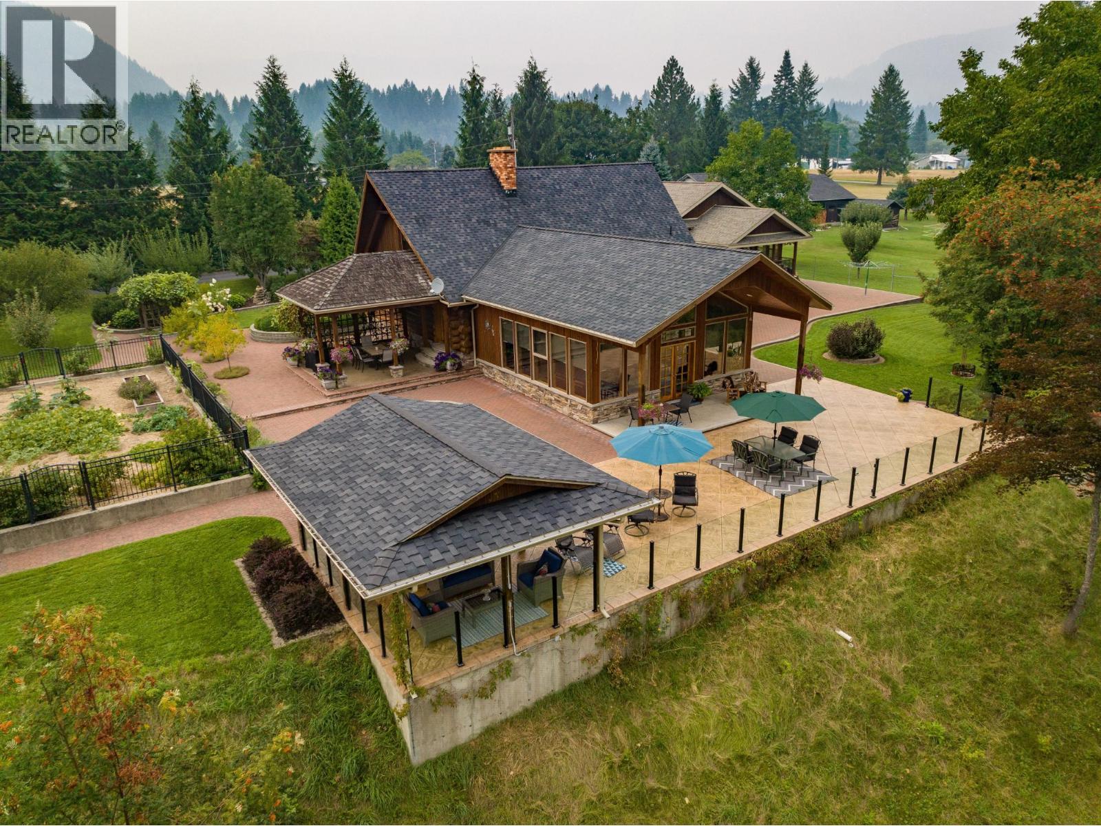 906 James Road, Shoreacres, British Columbia  V1N 4P8 - Photo 11 - 10369462