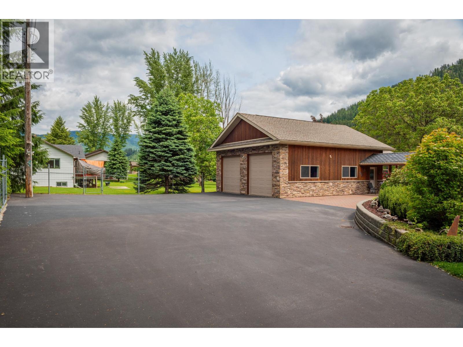 906 James Road, Shoreacres, British Columbia  V1N 4P8 - Photo 20 - 10369462