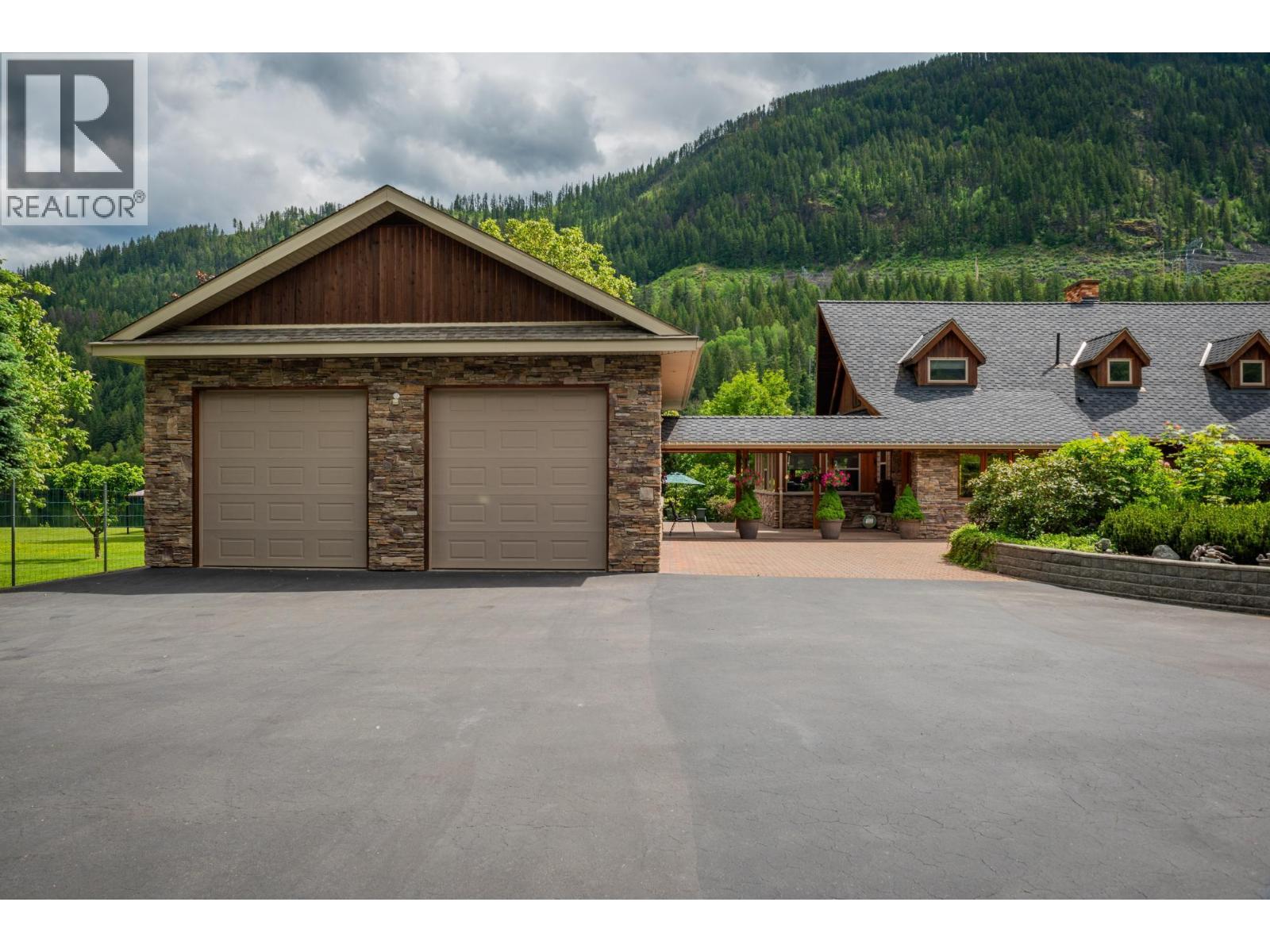 906 James Road, Shoreacres, British Columbia  V1N 4P8 - Photo 21 - 10369462