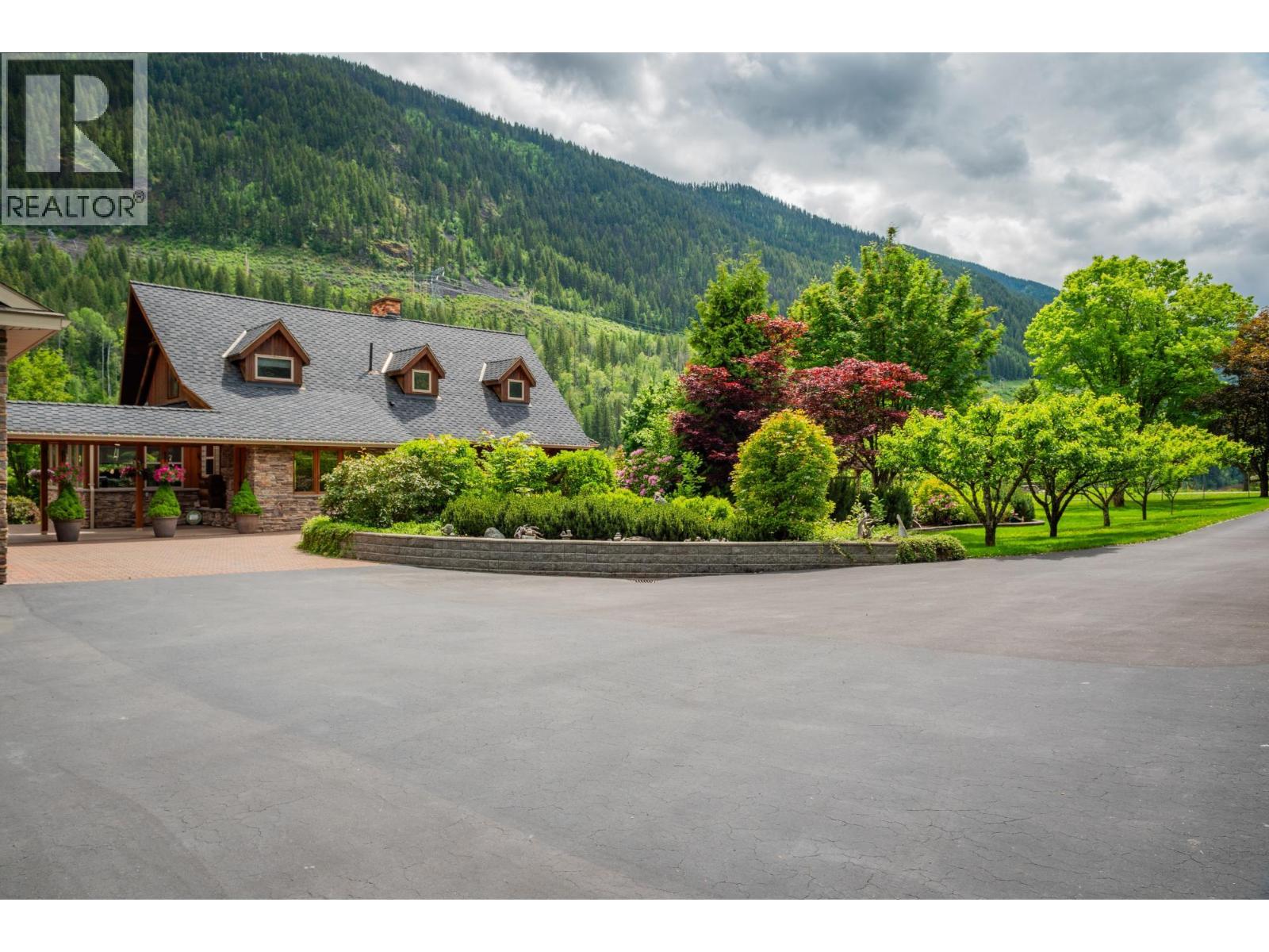 906 James Road, Shoreacres, British Columbia  V1N 4P8 - Photo 22 - 10369462