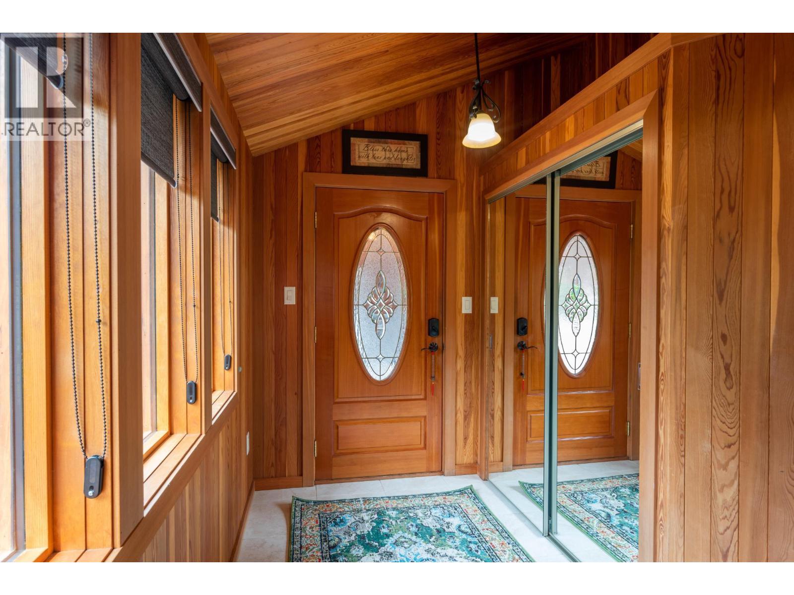 906 James Road, Shoreacres, British Columbia  V1N 4P8 - Photo 40 - 10369462