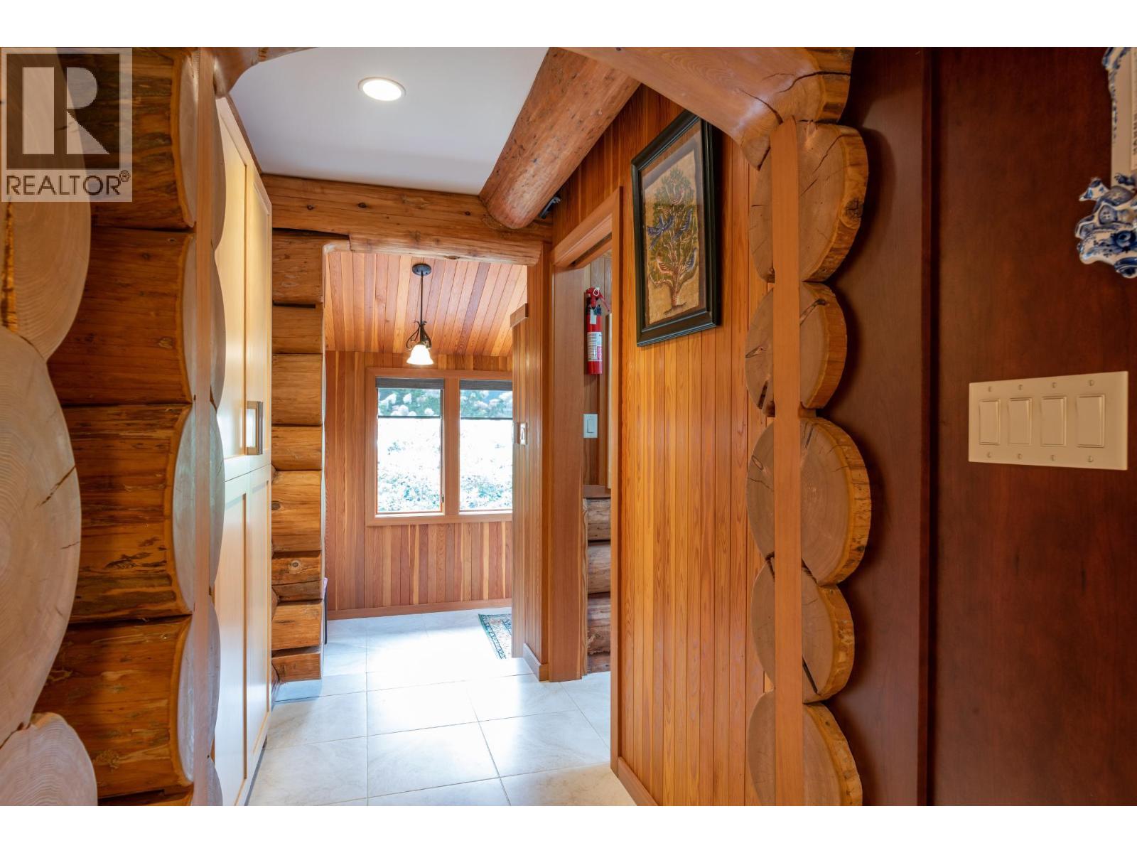 906 James Road, Shoreacres, British Columbia  V1N 4P8 - Photo 43 - 10369462