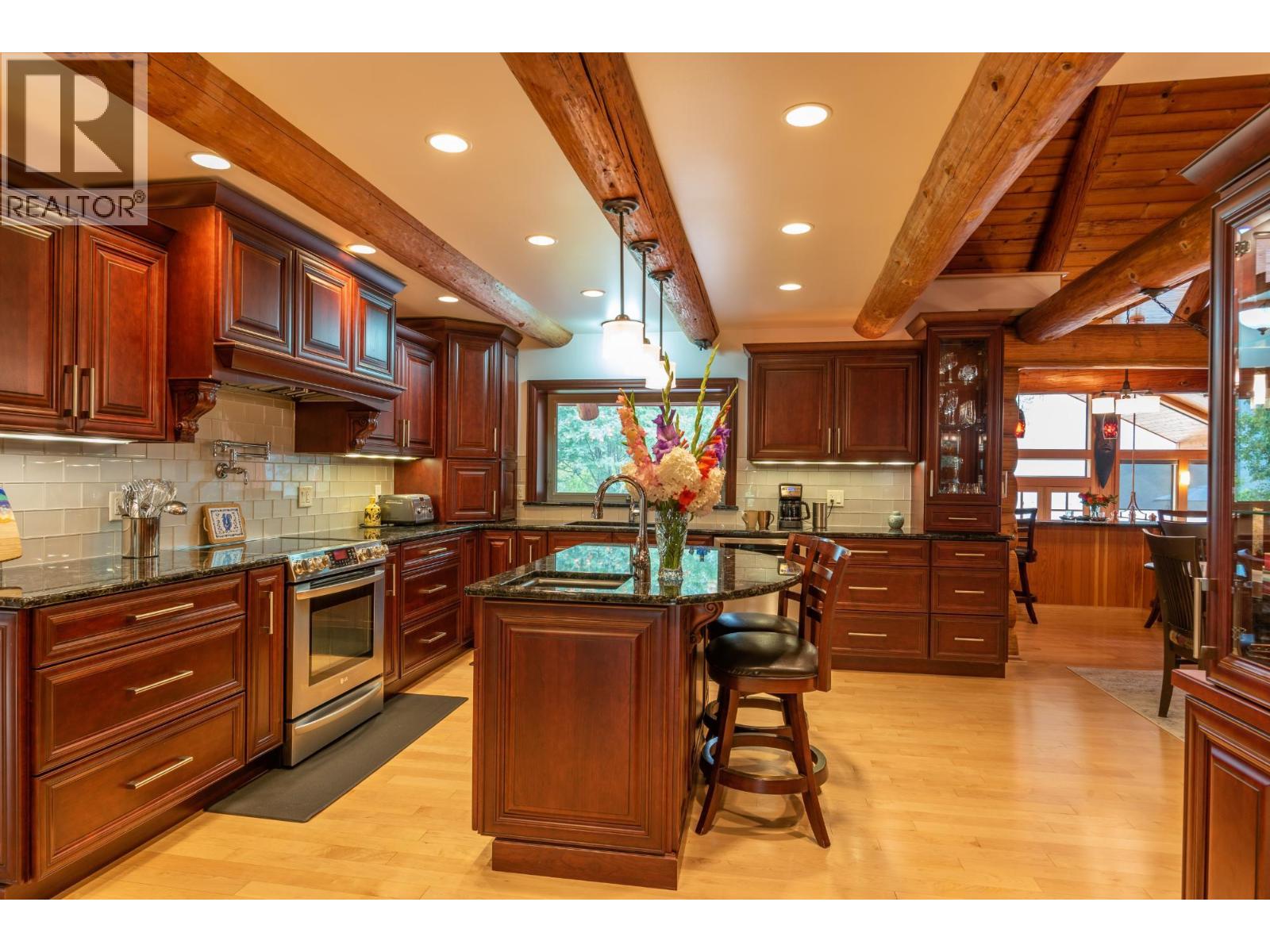 906 James Road, Shoreacres, British Columbia  V1N 4P8 - Photo 44 - 10369462