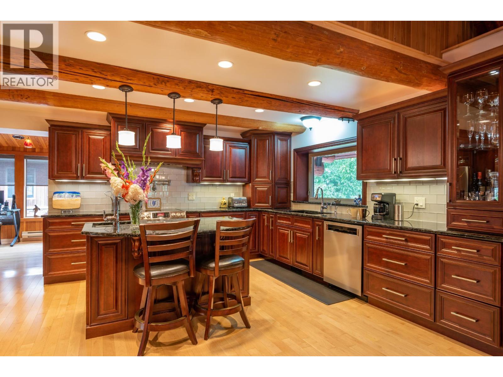 906 James Road, Shoreacres, British Columbia  V1N 4P8 - Photo 48 - 10369462