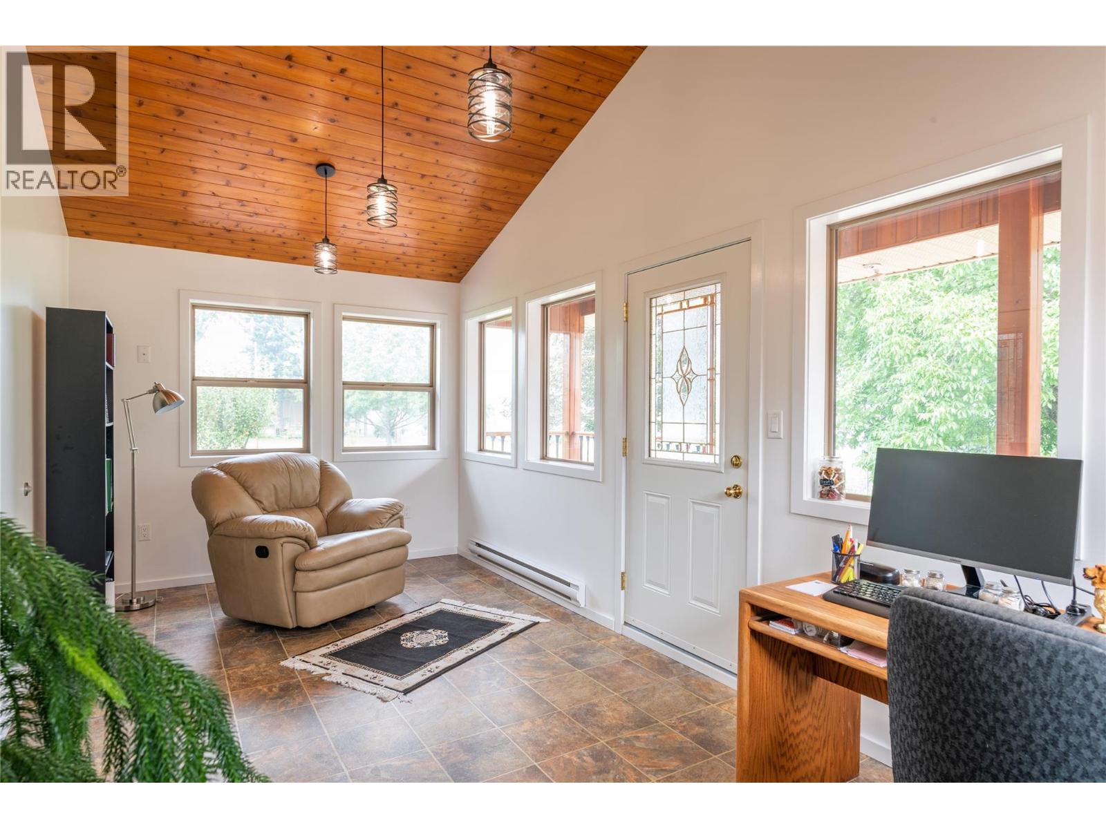 906 James Road, Shoreacres, British Columbia  V1N 4P8 - Photo 99 - 10369462